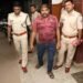 बिना हथकड़ी के जमशेदपुर कोर्ट में पेश हुआ सस्पेंड सब इंस्पेक्टर मनोज गुप्ता, पश्चिम सिंहभूम एसपी को पत्र भेजकर एसपी पर ही उठाये सवाल, कहा-उनकी ही पिस्तौल से चली गोली से मारे गये लोग, पश्चिम सिंहभूम व जमशेदपुर पुलिस के कई अधिकारियों की साजिश का वे हुए शिकार, देखिये क्या लिखा है पत्र में बिना हथकड़ी के जमशेदपुर कोर्ट में पेश हुआ सस्पेंड सब इंस्पेक्टर मनोज गुप्ता, पश्चिम सिंहभूम एसपी को पत्र भेजकर एसपी पर ही उठाये सवाल, कहा-उनकी ही पिस्तौल से चली गोली से मारे गये लोग, पश्चिम सिंहभूम व जमशेदपुर पुलिस के कई अधिकारियों की साजिश का वे हुए शिकार, देखिये क्या लिखा है पत्र में