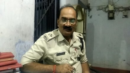 सरायकेला-खरसावां : आरआइटी पुलिस ने नियम को रखा ताक पर, पंचनामा के बाद रात भर लाश को छोड़ा घटनास्थल पर, दूसरे दिन भेजा पोस्टमार्टम सरायकेला-खरसावां : आरआइटी पुलिस ने नियम को रखा ताक पर, पंचनामा के बाद रात भर लाश को छोड़ा घटनास्थल पर, दूसरे दिन भेजा पोस्टमार्टम