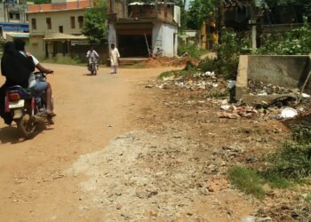 jamshedpur-rural-मानदेय के लिए जल सहियाओं ने बीडीओ को घेरा, कहा कोरोना काल में जान जोखिम में डालकर कर रही हैं सर्वे का काम, मानदेय दिलाने की मांग की jamshedpur-rural-मानदेय के लिए जल सहियाओं ने बीडीओ को घेरा, कहा कोरोना काल में जान जोखिम में डालकर कर रही हैं सर्वे का काम, मानदेय दिलाने की मांग की