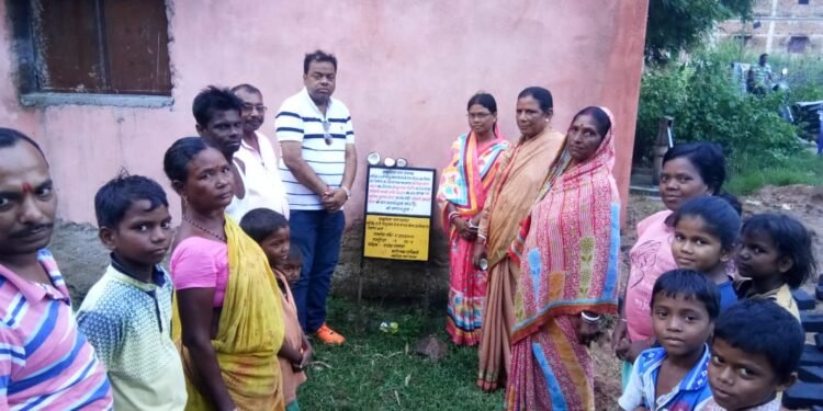 jamshedpur-rural : विश्व दिव्यांग दिवस पर चाकुलिया प्रखंड के 28 दिव्यांगों को मिले सहायक उपकरण jamshedpur-rural : विश्व दिव्यांग दिवस पर चाकुलिया प्रखंड के 28 दिव्यांगों को मिले सहायक उपकरण