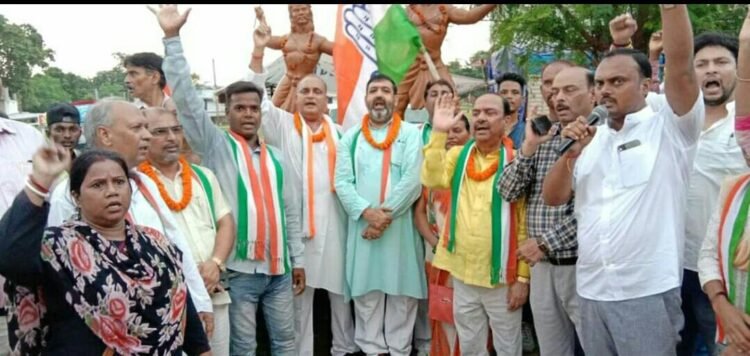Jamshedpur : कदमा और सोनारी प्रखण्ड कांग्रेस का सचिव बनने पर अभिषेक मोहंती को दी बधाई Jamshedpur : कदमा और सोनारी प्रखण्ड कांग्रेस का सचिव बनने पर अभिषेक मोहंती को दी बधाई
