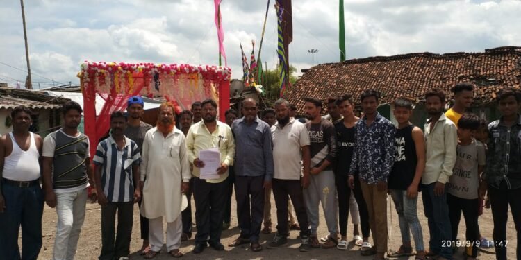 jamshedpur-eid-milad-un-nabi-जमशेदपुर में प्रशासन ने कहा-ईंद मिलादुन्नबी में नहीं निकला जुलूस, हुड़दंगियों ने फिर भी निकाल दिया जुलूस, अब प्रशासन पर भाजपा ने साधा निशाना jamshedpur-eid-milad-un-nabi-जमशेदपुर में प्रशासन ने कहा-ईंद मिलादुन्नबी में नहीं निकला जुलूस, हुड़दंगियों ने फिर भी निकाल दिया जुलूस, अब प्रशासन पर भाजपा ने साधा निशाना