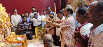 जमशेदपुर प्रवास के दौरान लक्ष्मीनगर में मंडल कार्यकर्ताओं के साथ की बैठक, कहा-भाजपा के अलावा झारखंड का विकास कोई और राजनीतिक दल नहीं कर सकता, कदमा गणपति विलास के पूजा में शामिल होकर भगवान गणेश का लिया आर्शीवाद जमशेदपुर प्रवास के दौरान लक्ष्मीनगर में मंडल कार्यकर्ताओं के साथ की बैठक, कहा-भाजपा के अलावा झारखंड का विकास कोई और राजनीतिक दल नहीं कर सकता, कदमा गणपति विलास के पूजा में शामिल होकर भगवान गणेश का लिया आर्शीवाद