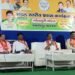 jharkhand-ex-cm-raghuvar-das-झारखंड के पूर्व मुख्यमंत्री रघुवर दास से मिले नवनियुक्त मंडलों के अध्यक्ष, जनसंघ काल के नेता की मौत के बाद परिजनों से मिलने पहुंचे रघुवर jharkhand-ex-cm-raghuvar-das-झारखंड के पूर्व मुख्यमंत्री रघुवर दास से मिले नवनियुक्त मंडलों के अध्यक्ष, जनसंघ काल के नेता की मौत के बाद परिजनों से मिलने पहुंचे रघुवर