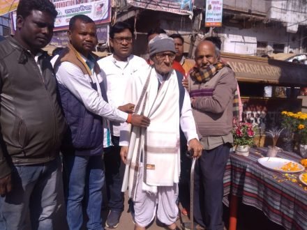 चक्रधरपुर : 30वें शहादत दिवस पर पत्रकार पवन शर्मा को दी गयी श्रद्धांजलि चक्रधरपुर : 30वें शहादत दिवस पर पत्रकार पवन शर्मा को दी गयी श्रद्धांजलि