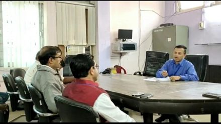 जमशेदपुर की सभी छह विस क्षेत्रों से वज्रगृह पहुंचे ईवीएम, स्क्रूटनी जारी जमशेदपुर की सभी छह विस क्षेत्रों से वज्रगृह पहुंचे ईवीएम, स्क्रूटनी जारी