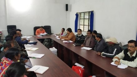 मुसाबनी के बीडीओ ने प्रखंड कर्मियों के साथ की बैठक, अनुपस्थित नाजिर के खिलाफ होगी कार्रवाई, बाजार व बस स्टैंड से हटेगा अतक्रिमण