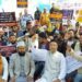 jamshedpur-barbar-andolan-जमशेदपुर में नाई समाज के लोग सड़कों पर, अनलॉक वन में नाई की दुकानों को खोलने की मांग तेज jamshedpur-barbar-andolan-जमशेदपुर में नाई समाज के लोग सड़कों पर, अनलॉक वन में नाई की दुकानों को खोलने की मांग तेज