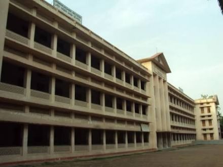 jamshedpur-school-encroachment-गोविंदपुर के विद्यापति मध्य विधालय की जमीन पर असमाजिक तत्वों का अतिक्रमण jamshedpur-school-encroachment-गोविंदपुर के विद्यापति मध्य विधालय की जमीन पर असमाजिक तत्वों का अतिक्रमण
