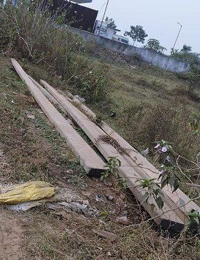 west singhbhum : जगन्नाथपुर अलग फीडर बनाने के नाम पर 18 लाख रुपये डकार गये विभागीय पदाधिकारी और संवेदक, नहीं बना अलग फीडर, अब नये ठेकेदार से नई निविदा पर कराया जा रहा है काम