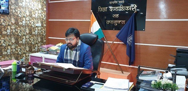 पलामू : अनुसूचित जाति एवं जनजाति अधिनियम के तहत समिति की हुई बैठक, उपायुत्त ने दिये निर्देश, कहा-जरूरतमंद उत्पीड़ित परिवारों को तुरंत सहायता पहुंचायें पलामू : अनुसूचित जाति एवं जनजाति अधिनियम के तहत समिति की हुई बैठक, उपायुत्त ने दिये निर्देश, कहा-जरूरतमंद उत्पीड़ित परिवारों को तुरंत सहायता पहुंचायें