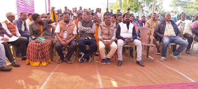 West-Singhbhum : जनहित के लिए खर्च की जानेवाली राशि से किये जाने वाले कार्य को पूर्ण रूप से धरातल पर उतारें, जांच के क्रम में जहां कमी पाई जाती है उस पर उचित करवाई भी की जाएगी : उपायुक्त West-Singhbhum : जनहित के लिए खर्च की जानेवाली राशि से किये जाने वाले कार्य को पूर्ण रूप से धरातल पर उतारें, जांच के क्रम में जहां कमी पाई जाती है उस पर उचित करवाई भी की जाएगी : उपायुक्त