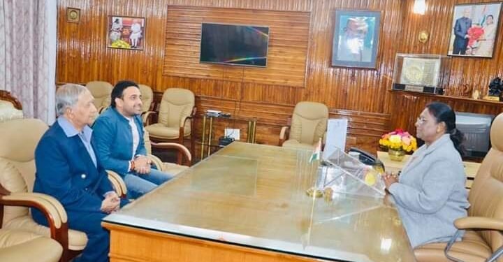 पूर्व विधायक कुणाल षाड़ंगी ने की राज्यपाल से मुलाकात, कोल्हान विश्वविद्यालय की समस्याओं के अवगत कराया पूर्व विधायक कुणाल षाड़ंगी ने की राज्यपाल से मुलाकात, कोल्हान विश्वविद्यालय की समस्याओं के अवगत कराया