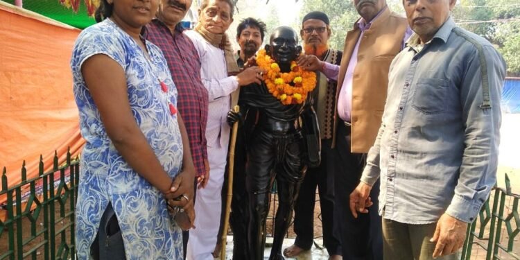 chakuliya : कांग्रेसियों ने महात्मा गांधी को याद किया chakuliya : कांग्रेसियों ने महात्मा गांधी को याद किया