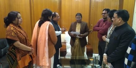 जमशेदपुर : राज्यपाल से मिला कोल्हान विश्वविद्यालय संविदा आधारित शिक्षक संघ का प्रतिनिधिमंडल जमशेदपुर : राज्यपाल से मिला कोल्हान विश्वविद्यालय संविदा आधारित शिक्षक संघ का प्रतिनिधिमंडल