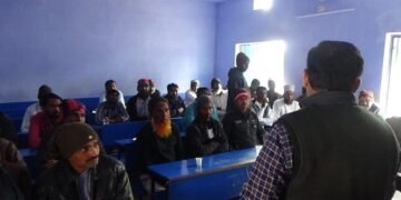 विद्यालयों में अभिभावक-शिक्षक गोष्ठी आयोजित