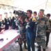 army-display-arms-स्कूली बच्चों ने देखा सेना का जज्बा व हथियार, देखकर गौरवांवित और उत्साहित हुए बच्चे