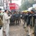 jharkhand-lockdown-2.0-झारखंड में लॉकडाउन 2.0 लागू हुआ, दोपहर दो बजते ही गिरने लगे शटर, जमशेदपुर में पुलिस ने दिखायी सख्ती, ली दुकान खोले रखने वालों की खबर, जानें लॉकडाउन में क्या है बंदिशें, कौन 2 बजे के बाद भी खुलेगा और कौन 2 बजे के बाद बंद कराये गये
