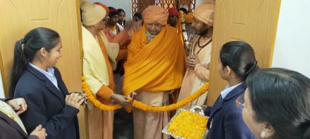 bharat-sevashram-sangha-भारत सेवाश्रम संघ का गैरिक ध्वजारोहन कर शुरू हुआ त्रिशूल उत्सव bharat-sevashram-sangha-भारत सेवाश्रम संघ का गैरिक ध्वजारोहन कर शुरू हुआ त्रिशूल उत्सव