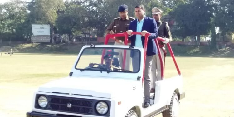 jharkhand-republic-day-curtain-raiser-गणतंत्र दिवस को लेकर तैयार हुआ झारखंड, सभी जगहों पर हुआ अंतिम पूर्वाभ्यास, जमशेदपुर जिला प्रशासन के साथ टाटा मोटर्स समेत तमाम कंपनियों ने किया रिहर्सल