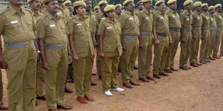 jharkhand-government-हेमंत सोरेन ने होमगार्ड जवानों के बकाया पैसे देने के लिए करीब 32 करोड़ 6 लाख 43 हजार रुपये की दी मंजूरी, होमगार्ड के सुधरेंगे दिन jharkhand-government-हेमंत सोरेन ने होमगार्ड जवानों के बकाया पैसे देने के लिए करीब 32 करोड़ 6 लाख 43 हजार रुपये की दी मंजूरी, होमगार्ड के सुधरेंगे दिन