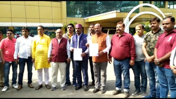 jamshedpur-enquiry-against-health-department-एमजीएम में आयुष्मान कार्ड के बावजूद बच्चे की हुई मौत का मुद्दा गरमाया, मुख्यमंत्री ने दिये जांच के आदेश, सांसद ने भी तलब की रिपोर्ट, सिविल सर्जन से मिले जुगसलाई विधायक,डीसी ऑफिस पर किया प्रदर्शन jamshedpur-enquiry-against-health-department-एमजीएम में आयुष्मान कार्ड के बावजूद बच्चे की हुई मौत का मुद्दा गरमाया, मुख्यमंत्री ने दिये जांच के आदेश, सांसद ने भी तलब की रिपोर्ट, सिविल सर्जन से मिले जुगसलाई विधायक,डीसी ऑफिस पर किया प्रदर्शन
