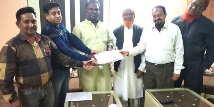 चक्रधरपुर : 100 विद्यार्थी व 23 हाजी को सम्मान, 18 महिलाओं को मिलेगा स्वरोजगार, अंजुमन का समारोह एक मार्च को, विधायक सुखराम उरांव होंगे मुख्य अतिथि चक्रधरपुर : 100 विद्यार्थी व 23 हाजी को सम्मान, 18 महिलाओं को मिलेगा स्वरोजगार, अंजुमन का समारोह एक मार्च को, विधायक सुखराम उरांव होंगे मुख्य अतिथि