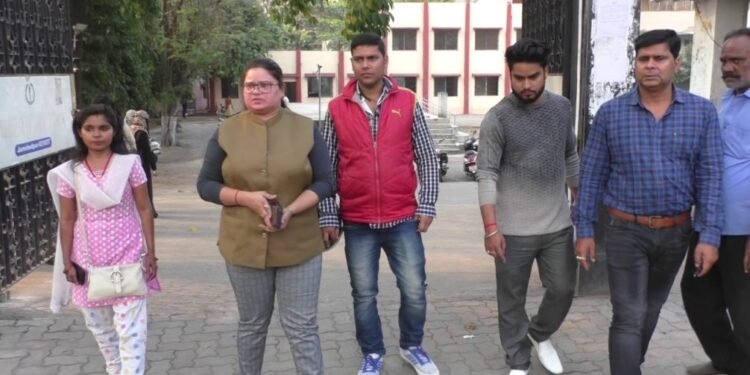 kolhan-university-कोल्हान विश्वविद्यालय की कुलपति के खिलाफ जांच शुरू, राष्ट्रीय मानवाधिकार आयोग ने की पूछताछ kolhan-university-कोल्हान विश्वविद्यालय की कुलपति के खिलाफ जांच शुरू, राष्ट्रीय मानवाधिकार आयोग ने की पूछताछ