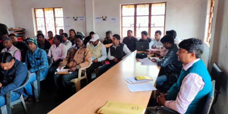 बहरागोड़ा प्रखंड विकास पदाधिकारी ने की समीक्षा बैठक