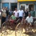 टीएसआरडीएस ने स्थानीय मुखिया के साथ दिव्यांग युवक को दी ट्राइसाइकिल टीएसआरडीएस ने स्थानीय मुखिया के साथ दिव्यांग युवक को दी ट्राइसाइकिल