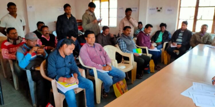 बहरागोड़ा : प्रखंड विकास पदाधिकारी  ने की मनरेगा की समीक्षा बैठक