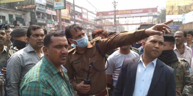 jharkhand-minister-banna-gupta-झारखंड सरकार में मंत्री बन्ना गुप्ता सड़कों पर, रांची से जमशेदपुर तक दिखी सक्रियता, जनसमस्याओं को सुना, रांची में घायलों से मिले, आग लगने पर खुद स्पॉट पर पहुंचे, जमशेदपुर में घायलों से मिले
