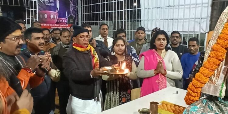 jamshedpur-saryu-roy-हिन्दूपीठ की घेराबंदी न्यायसंगत व धर्मसंगत नहीं, पूर्व मंत्री सरयू राय ने जुस्को की कार्रवाई का किया विरोध, आरती में हुए शामिल jamshedpur-saryu-roy-हिन्दूपीठ की घेराबंदी न्यायसंगत व धर्मसंगत नहीं, पूर्व मंत्री सरयू राय ने जुस्को की कार्रवाई का किया विरोध, आरती में हुए शामिल