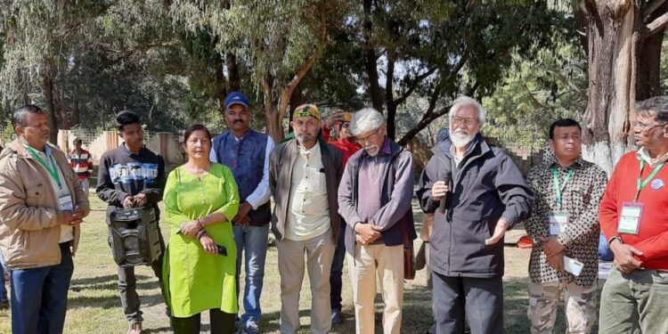 चित्रकारों को फिल्म के जरिये दिखाई गई झारखण्ड की संस्कृति, फिल्मकार मेघनाथ ने दिखाई अपनी नवनिर्मित फिल्म