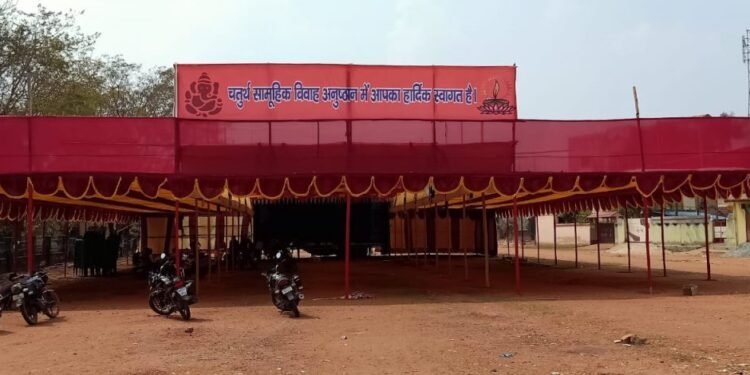 jamshedpur-rural-mass-marriage-बहरागोड़ा में सामूहिक विवाह 26 को तैयारियां पूरी, 20 जोड़ियों की निकलेगी एक साथ बारात