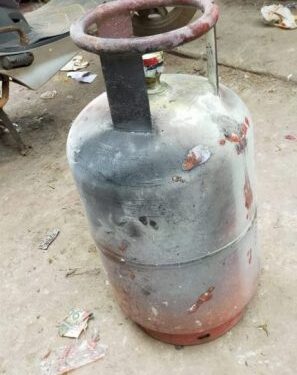 साकची में गैस सिलेंडर में लगी आग, लोगों की सूझबूझ के काबू, बड़ा हादसा टला