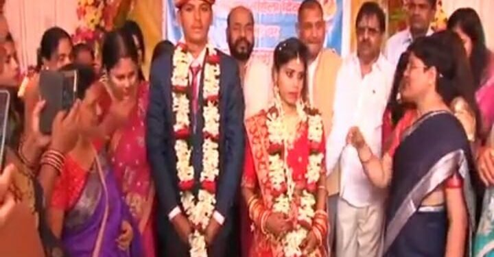 jamshedpur-kshatriya-samaj-जमशेदपुर में क्षत्रिय समाज ने पेश की नजीर, महिला दिवस पर  महिलाओं का सम्मान, एक बच्ची की कराई शादी