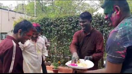 jamshedpur-holi-जमशेदपुर में शांतिपूर्वक मनी होली, जमशेदपुर पुलिस ने विधि-व्यवस्था बनाते हुए होली का उठाया आनंद jamshedpur-holi-जमशेदपुर में शांतिपूर्वक मनी होली, जमशेदपुर पुलिस ने विधि-व्यवस्था बनाते हुए होली का उठाया आनंद