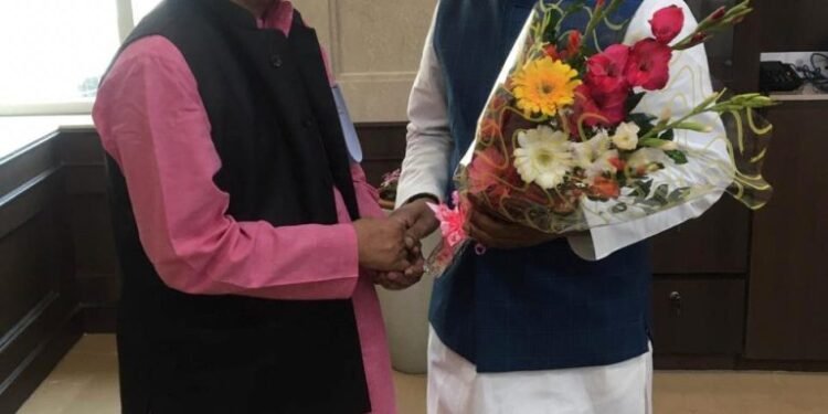 नगर पर्षद चेयरमेन केडी शाह ने सीएम हेमन्त से की शिष्टाचार मुलाकात नगर पर्षद चेयरमेन केडी शाह ने सीएम हेमन्त से की शिष्टाचार मुलाकात