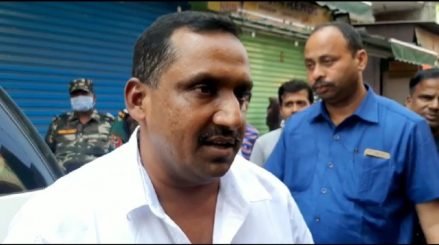 jharkhand-health-minister-corona-virus-allert-झारखंड के स्वास्थ्य मंत्री बन्ना गुप्ता अपने गृह इलाके में निकले, जरूरी सामानों के दुकानदारों से दुकानें खोलने का किया आग्रह, थानों में मिलेगा मुफ्त खाना-video jharkhand-health-minister-corona-virus-allert-झारखंड के स्वास्थ्य मंत्री बन्ना गुप्ता अपने गृह इलाके में निकले, जरूरी सामानों के दुकानदारों से दुकानें खोलने का किया आग्रह, थानों में मिलेगा मुफ्त खाना-video