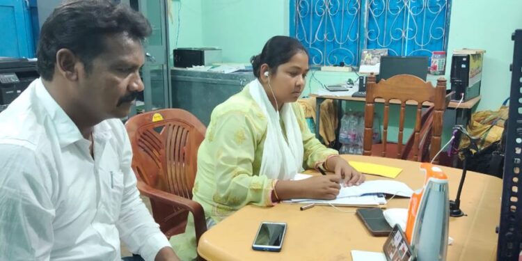 झारखंड सरकार कोरोना के खिलाफ तत्परता से कर रही काम : गीता कोड़ा , सोनाराम सिंकु