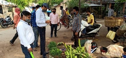 jamshedpur-vegetable-bajaar-जमशेदपुर में सब्जी बाजार में पाली के हिसाब से दुकानदारों को दुकान लगाने की मिलेगी इजाजत, ऑनलाइन सब्जियां भी बिकेगी jamshedpur-vegetable-bajaar-जमशेदपुर में सब्जी बाजार में पाली के हिसाब से दुकानदारों को दुकान लगाने की मिलेगी इजाजत, ऑनलाइन सब्जियां भी बिकेगी