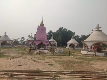 jamshedpur-devotion-साकची में बने तीन देवियों के मंदिर के प्राण प्रतिष्ठा समारोह में शामिल हुए पूर्व मुख्यमंत्री रघुवर दास, 10 हजार से अधिक भक्तों ने किया प्रसाद ग्रहण jamshedpur-devotion-साकची में बने तीन देवियों के मंदिर के प्राण प्रतिष्ठा समारोह में शामिल हुए पूर्व मुख्यमंत्री रघुवर दास, 10 हजार से अधिक भक्तों ने किया प्रसाद ग्रहण