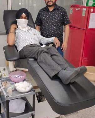 jharkhand gumla incident- गुमला के बिशुनपुर में मोबाइल पर प्रेमी- प्रेमिका के बीच हुआ विवाद, पहले प्रेमिका व बाद में प्रेमी ने फांसी लगाकर दे दी जान jharkhand gumla incident- गुमला के बिशुनपुर में मोबाइल पर प्रेमी- प्रेमिका के बीच हुआ विवाद, पहले प्रेमिका व बाद में प्रेमी ने फांसी लगाकर दे दी जान
