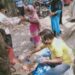 jamshedpur-helps-needy-पूर्व मुख्यमंत्री रघुवर दास की टीम ने सेवा में लायी तेजी, श्याम भक्त मंडल ने कुष्ठ आश्रम में बांटे लोगों के बीच सर्फ-साबुन, दिनेश व खेमलाल ने टीम के साथ पहुंचायी राशन, मारवाड़ी युवा मंच, न्यू ग्रीन सिटी, भारत राष्ट्र छात्र संघ ने भी मदद के लिए बढ़ायी हाथ