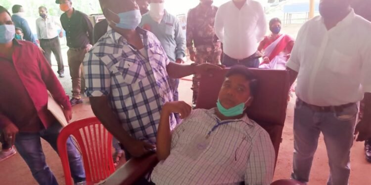 chakradharpur-blood-donation-camp : गिरिराज सेना ने किया रक्तदान शिविर का आयोजन, विधायक सुखराम ने कहा-रक्तदान से बड़ा कोई दान नही