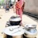 Chakradharpur : बच्चों की पढ़ाई के लिए रखे पैसे से क्वारंटाइन में रह रहे श्रमिकों को खाना खिला रही हैं भालुपानी की मुखिया सावित्री Chakradharpur : बच्चों की पढ़ाई के लिए रखे पैसे से क्वारंटाइन में रह रहे श्रमिकों को खाना खिला रही हैं भालुपानी की मुखिया सावित्री