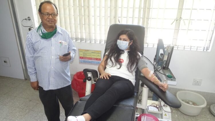 विश्व रेड क्रॉस दिवस पर जमशेदपुर ब्लड बैंक में लगा रक्तदाताओं का तांता, 601 ने किया रक्तदान विश्व रेड क्रॉस दिवस पर जमशेदपुर ब्लड बैंक में लगा रक्तदाताओं का तांता, 601 ने किया रक्तदान