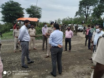 jamshedpur-administration-जमशेदपुर से बाहर जाने और के लिए पास मिलेगा, जानिये कैसे और कहां करना है आवेदन-जमशेदपुर के डीसी व ओड़िशा मयूरभंज के डीसी-एसपी ने जामशोला सीमा का संयुक्त निरीक्षण कर लिया जायजा jamshedpur-administration-जमशेदपुर से बाहर जाने और के लिए पास मिलेगा, जानिये कैसे और कहां करना है आवेदन-जमशेदपुर के डीसी व ओड़िशा मयूरभंज के डीसी-एसपी ने जामशोला सीमा का संयुक्त निरीक्षण कर लिया जायजा