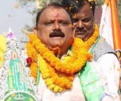 jharkhand-labour-problem-दूसरे राज्य से झारखंड अपने घर लौट रहें मजदूरों को झारखंड में ही मिलेगी नौकरी, मंत्री मिथलेश ठाकुर ने किया दावा-video jharkhand-labour-problem-दूसरे राज्य से झारखंड अपने घर लौट रहें मजदूरों को झारखंड में ही मिलेगी नौकरी, मंत्री मिथलेश ठाकुर ने किया दावा-video
